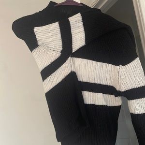 Crop sweater